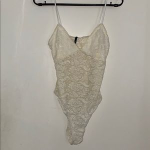 Bodysuit lace